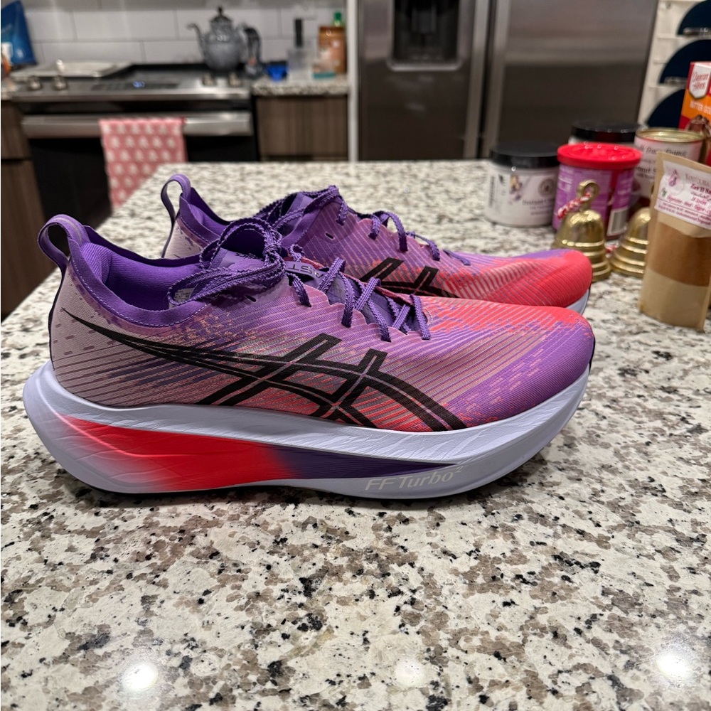 ASICS Megablast Mens Supertrainers
